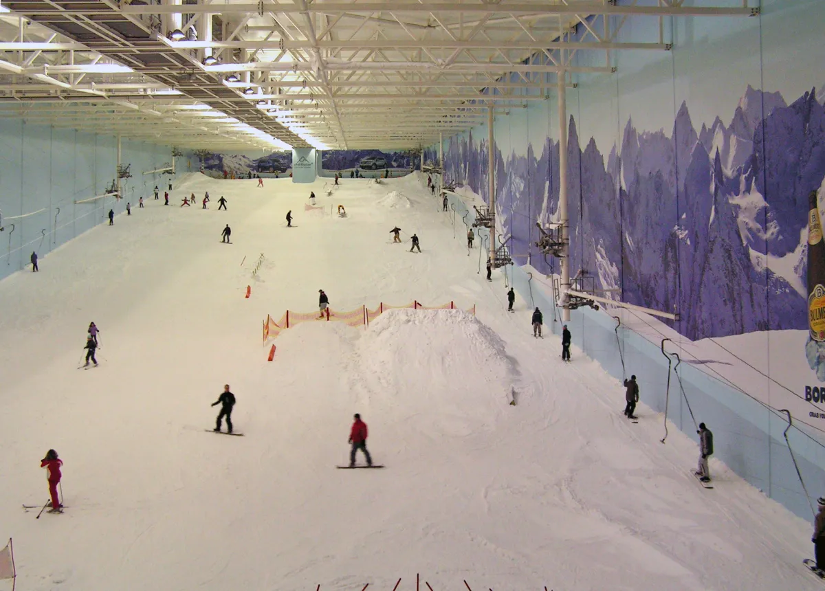Chill Factore: A Snowy Oasis in the Heart of Manchester 